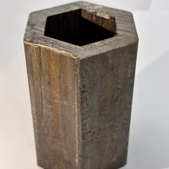 ASTM a 513 En 10305 JIS G 3445 ERW a soudé le tuyau en acier de tube en acier de forme spéciale